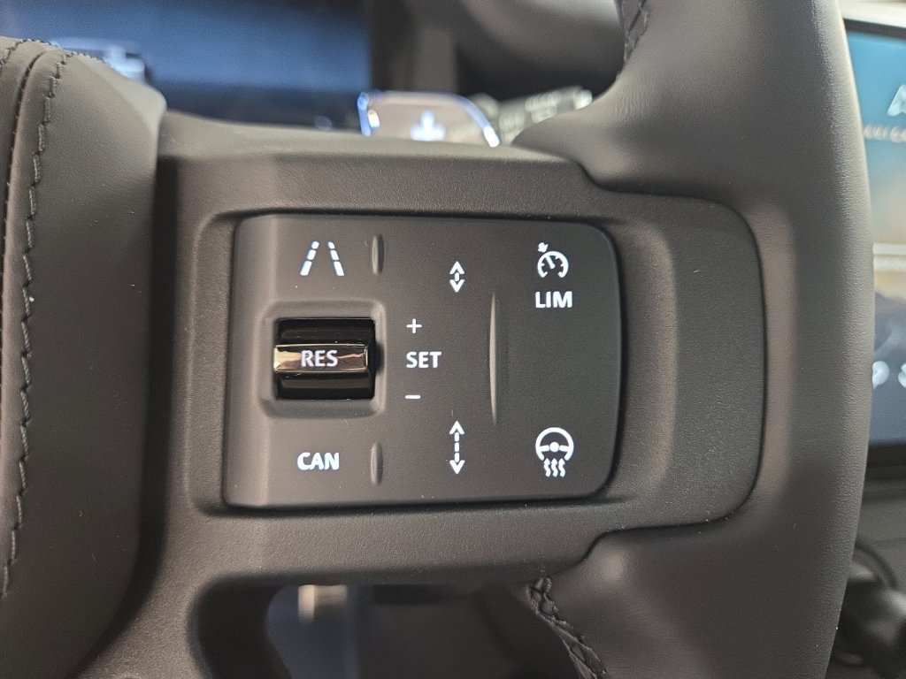 New 2026 Land Rover Defender 110 OCTA AWD/4WD image 21