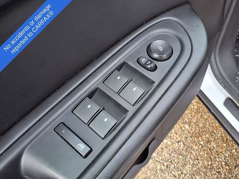 Used 2016 GMC Acadia SLE image 14