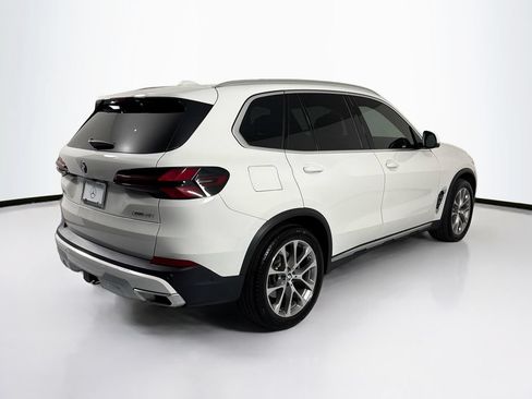 Used 2024 BMW X5 xDrive40i w/ Parking Assistance Package AWD/4WD image 5