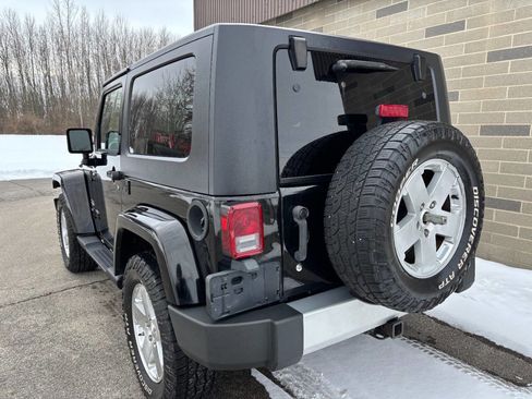Used 2008 Jeep Wrangler Sahara w/ Dual Top Group image 6