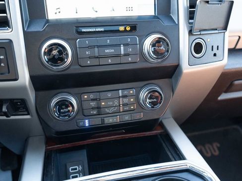 Used 2019 Ford F250 King Ranch w/ Tow Technology Bundle image 19