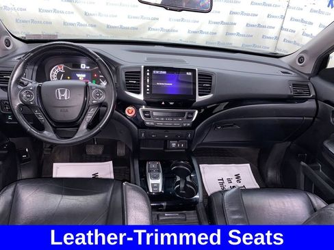 Used 2017 Honda Pilot Touring image 25