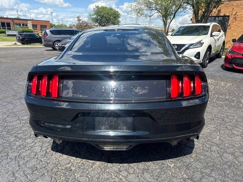 Used 2015 Ford Mustang Coupe RWD image 6