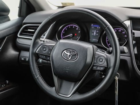 Used 2023 Toyota Camry SE FWD image 15