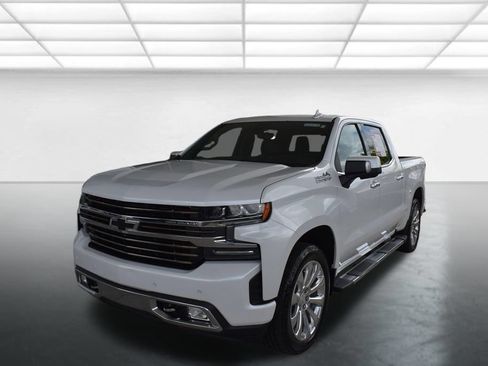 Used 2020 Chevrolet Silverado 1500 High Country w/ Technology Package AWD/4WD image 5
