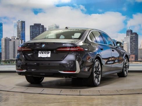 Used 2026 BMW 530i xDrive image 8