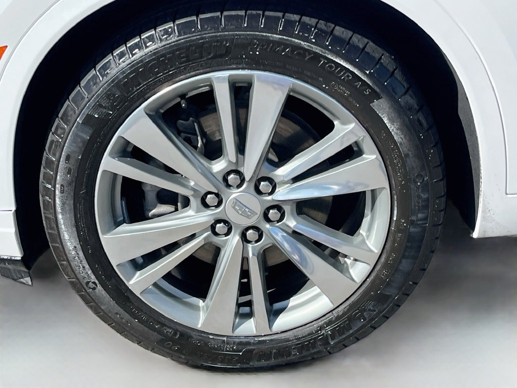Used 2023 Cadillac XT6 Premium Luxury w/ Technology Package AWD/4WD image 34
