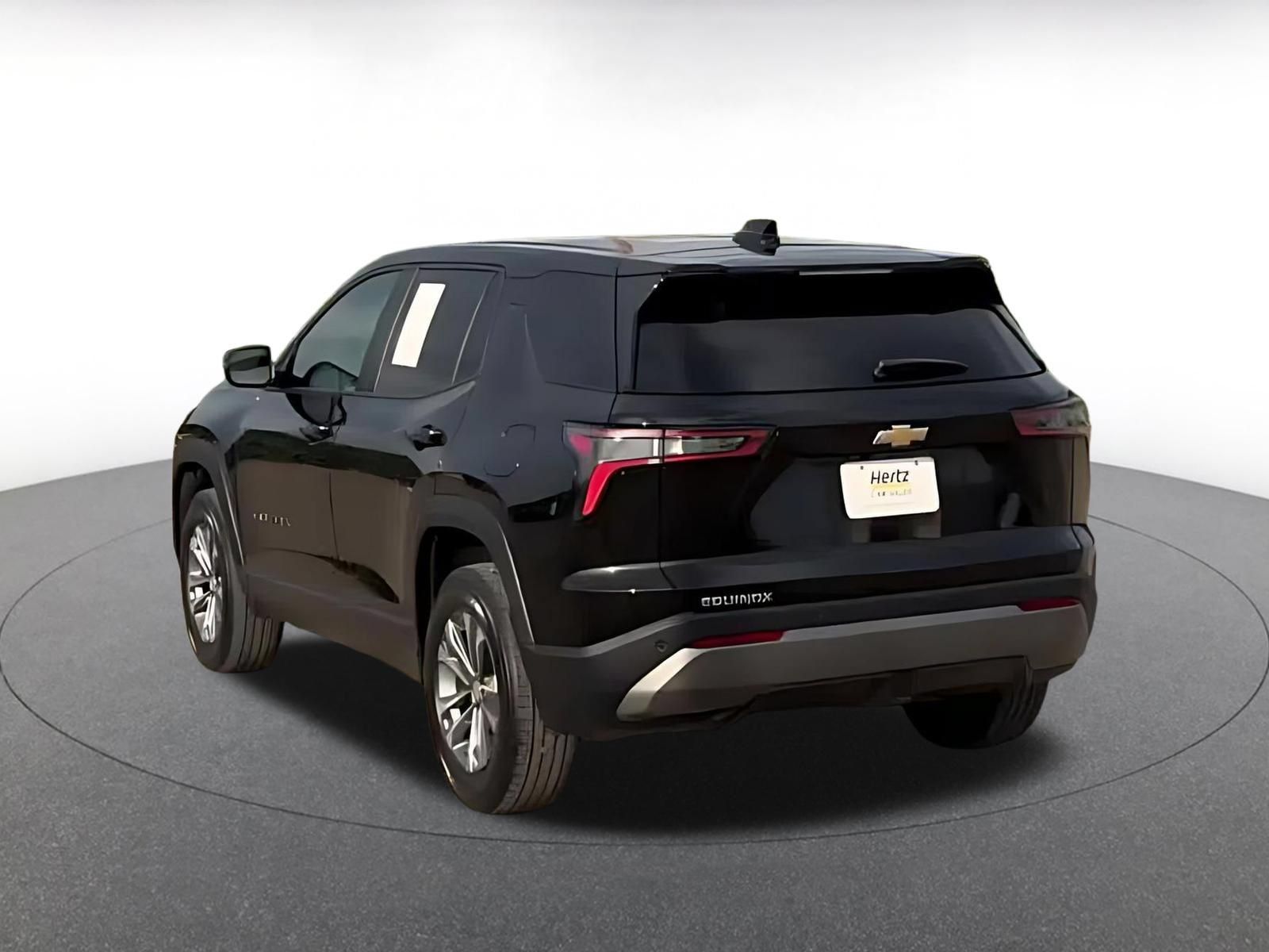 Used 2025 Chevrolet Equinox LT FWD image 10