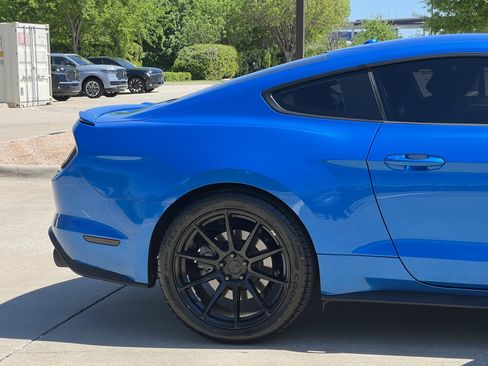 Used 2019 Ford Mustang GT Premium image 11