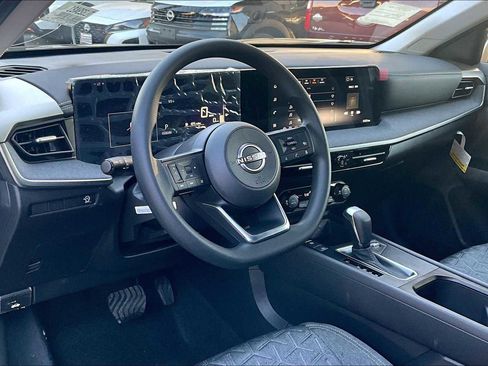 New 2026 Nissan Kicks SV image 10