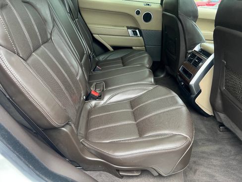 Used 2015 Land Rover Range Rover Sport HSE image 26