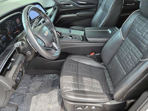 Used 2023 Cadillac Escalade V AWD/4WD image 12