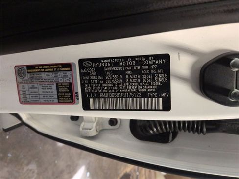 Used 2024 Genesis GV80 2.5T image 33