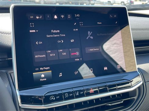 New 2025 Jeep Compass Latitude w/ Sun & Sound Group image 13