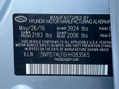 Used 2017 Hyundai Elantra SE image 20