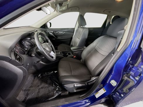 Used 2020 Nissan Rogue S FWD image 21