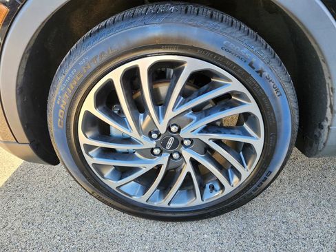 Used 2020 Lincoln Nautilus Reserve AWD/4WD image 49