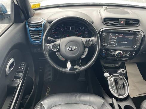 Used 2014 Kia Soul ! w/ Sun & Sound Package FWD image 14