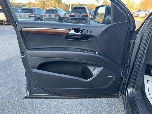 Used 2015 Audi Q7 3.0T Premium Plus w/ Premium Plus Package image 17