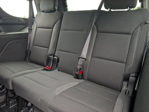 Used 2024 GMC Yukon SLE RWD image 35