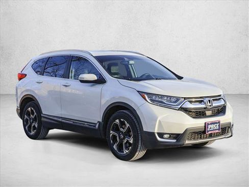 Used 2018 Honda CR-V Touring image 3