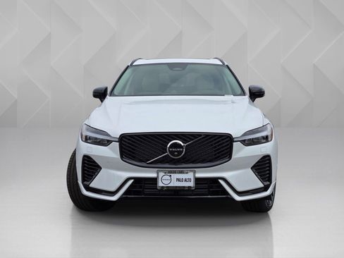 New 2026 Volvo XC60 T8 Ultra w/ Climate Package AWD/4WD image 2