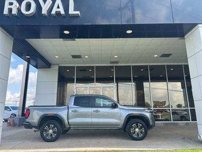 Used 2025 GMC Canyon AT4 w/ AT4 Premium Package