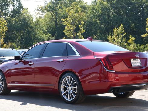 Used 2018 Cadillac CT6 Luxury image 15
