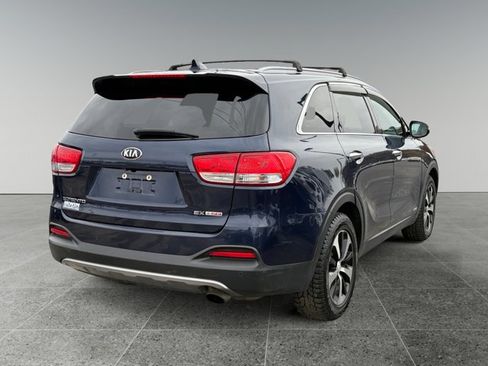 Used 2017 Kia Sorento EX image 5