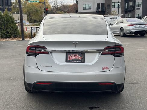 Used 2016 Tesla Model X P90D image 7