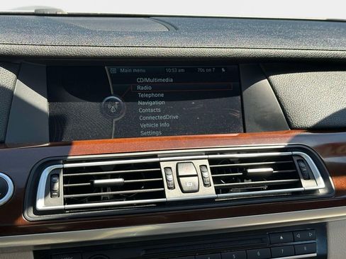 Used 2010 BMW 750Li xDrive AWD/4WD image 27