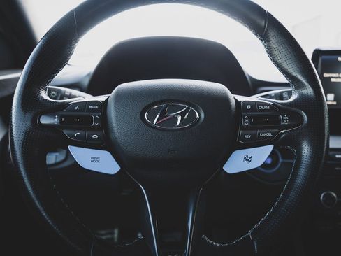 Used 2020 Hyundai Veloster N w/ Performance Package image 12