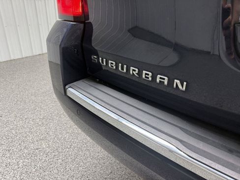 Used 2017 Chevrolet Suburban Premier AWD/4WD image 9