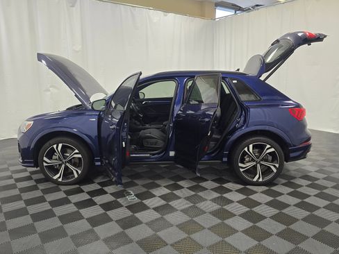 Used 2024 Audi Q3 2.0T Premium Plus image 12