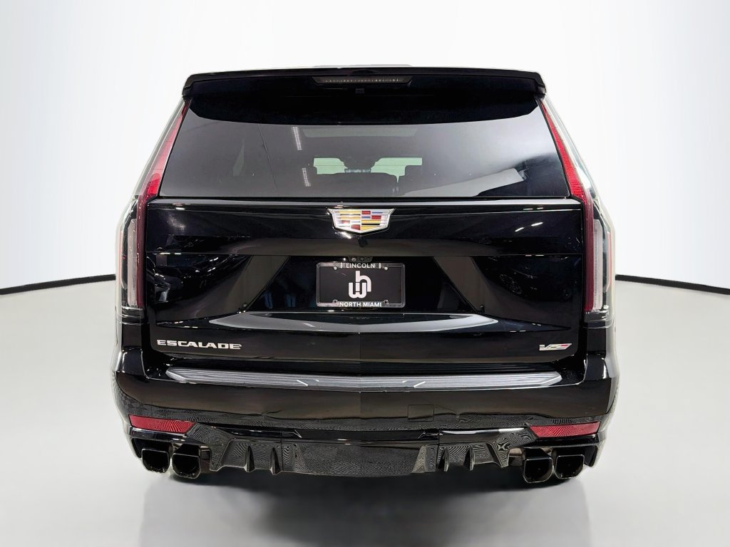 Used 2023 Cadillac Escalade V AWD/4WD image 6