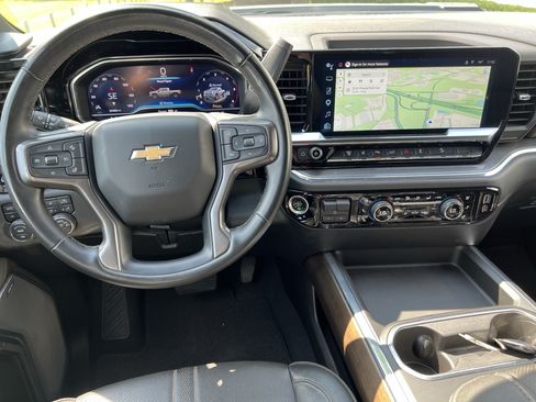 Used 2024 Chevrolet Silverado 2500 High Country w/ Technology Package AWD/4WD image 30