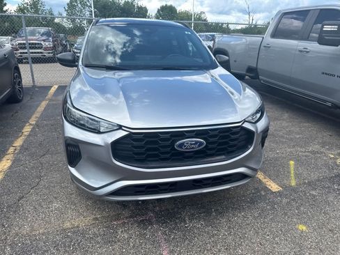 Used 2024 Ford Escape ST-Line w/ Tech Pack #1 AWD/4WD image 5