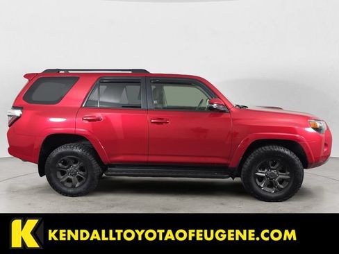 Used 2021 Toyota 4Runner TRD Off-Road Premium AWD/4WD image 6