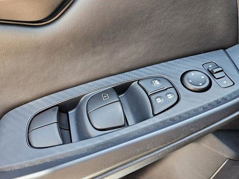 New 2025 Nissan Sentra S image 30