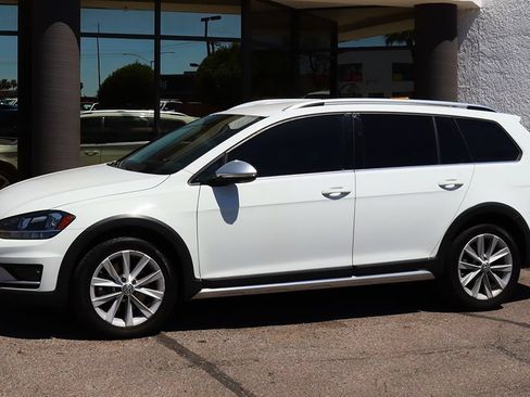 Used 2019 Volkswagen Golf Alltrack S AWD/4WD image 7