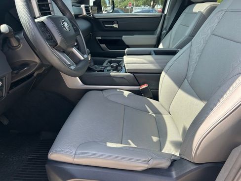 Certified 2025 Toyota Tundra Limited AWD/4WD image 11