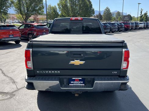 Used 2017 Chevrolet Silverado 1500 LTZ AWD/4WD image 9