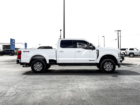 Used 2024 Ford F250 Lariat AWD/4WD image 5