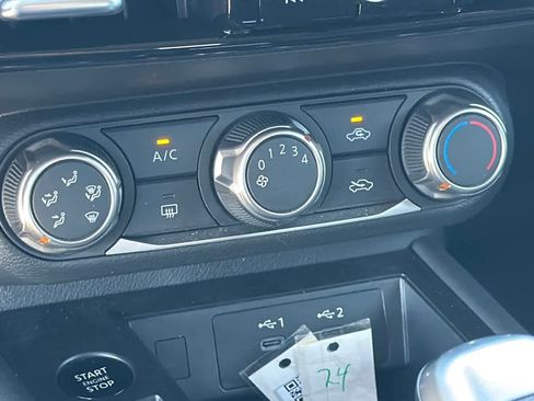 Certified 2025 Nissan Kicks SV image 24