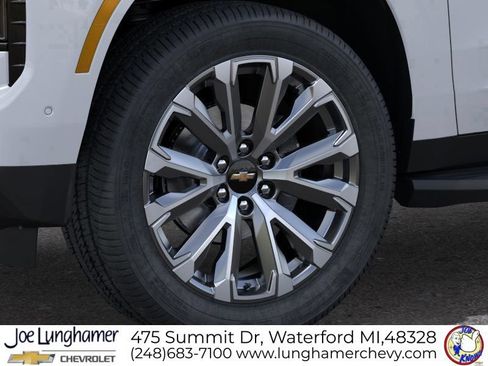 New 2026 Chevrolet Tahoe High Country w/ Sun And Tow Package AWD/4WD image 9
