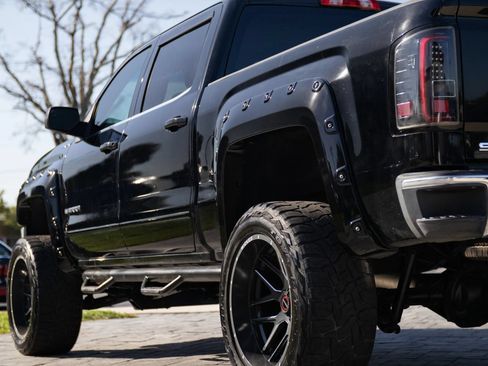 Used 2014 GMC Sierra 1500 SLE w/ SLE Value Package AWD/4WD image 8
