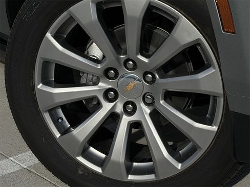 New 2026 Chevrolet Suburban High Country image 9