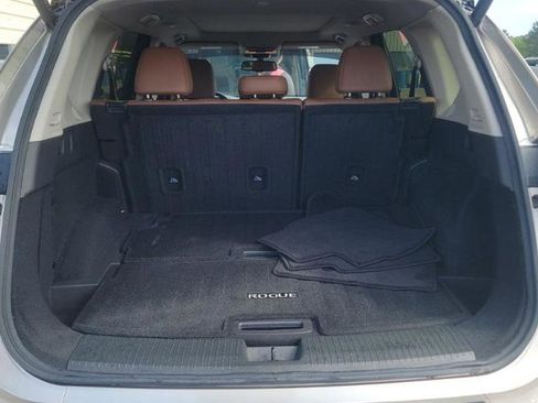 Used 2024 Nissan Rogue Platinum w/ Platinum Premium Package FWD image 16