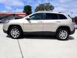 Used 2015 Jeep Cherokee Limited w/ Luxury Group image 3