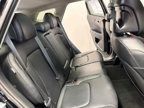 Used 2025 Kia Sportage EX w/ Premium Package AWD/4WD image 28